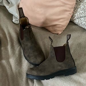 Blundstone Boots size 6 1/2